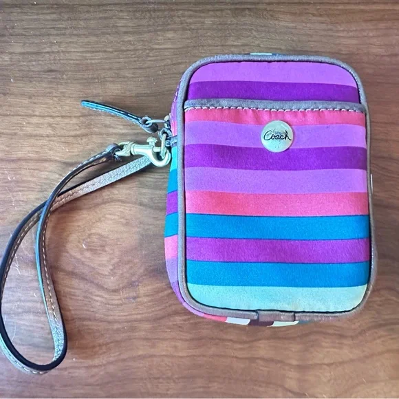 Coach Legacy Stripe wristlet - Picture 2 of 8